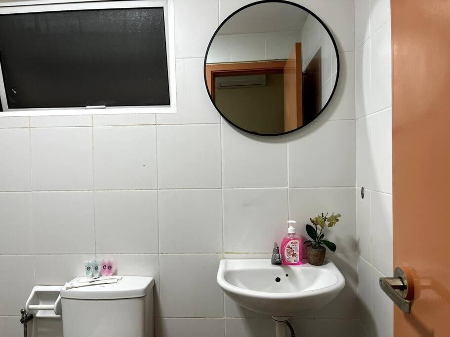 Homestay Ttdi Adina 710 Shah Alam,Sek 13,Msu,3Bedroooms Exterior photo
